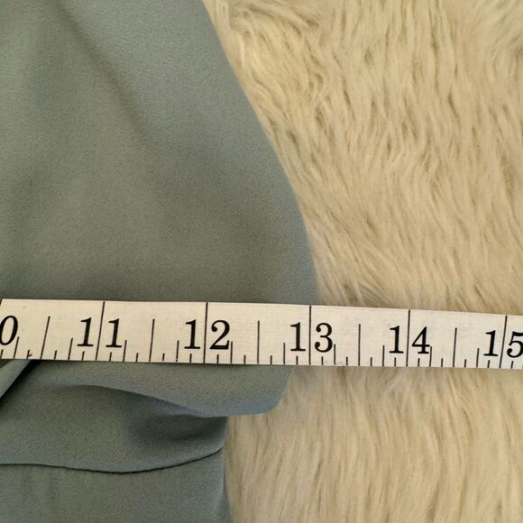 Show me your Mumu Amanda Halter Chiffon Maxi Dress Small Silver Sage Crisp Fairy - Picture 9 of 10